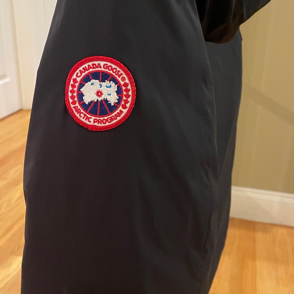 Men’s xs Canada Goose Lodge Down Hoodie